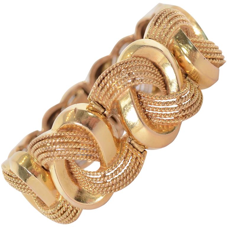 Oval Gold Links Bracelet at 1stDibs