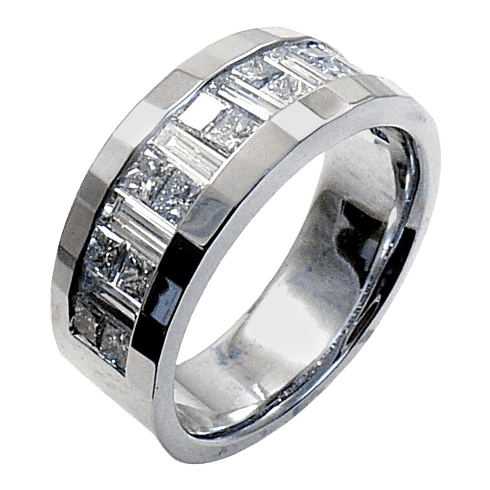 2.12 Carat Princess Cut / Baguette Diamond 18 Karat Gents Ring For Sale