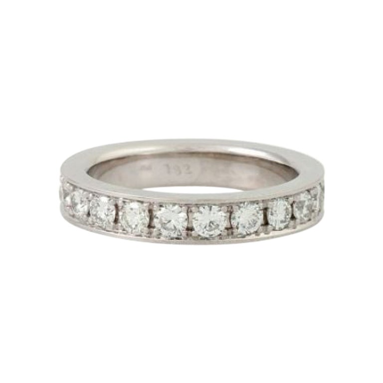 Eternity Ring with 21 Diamonds For Sale at 1stDibs