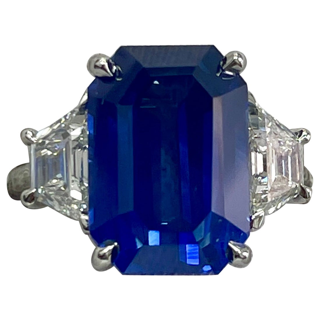 10.01 Carat Emerald Cut Cornflower Sapphire & Diamond Platinum Ring For Sale