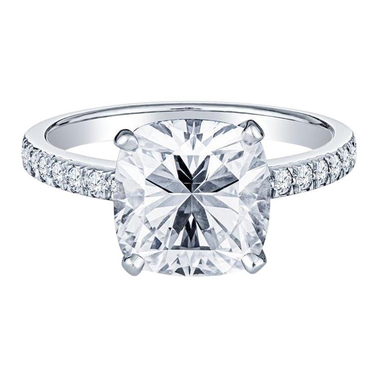 Tiffany & Co. 3.11 Cushion Cut Diamond, G VVS2, Platinum Engagement Ring For Sale