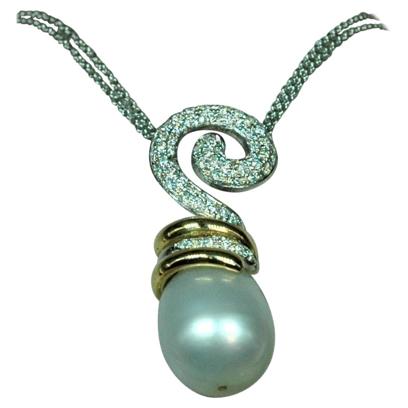 18 Kt, White Gold Pendant Necklace with Diamonds 0.50 Carats and White Pearl For Sale