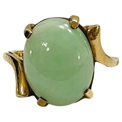 Vintage 14k Yellow Gold Light Green Jadeite Cabochon Ring
