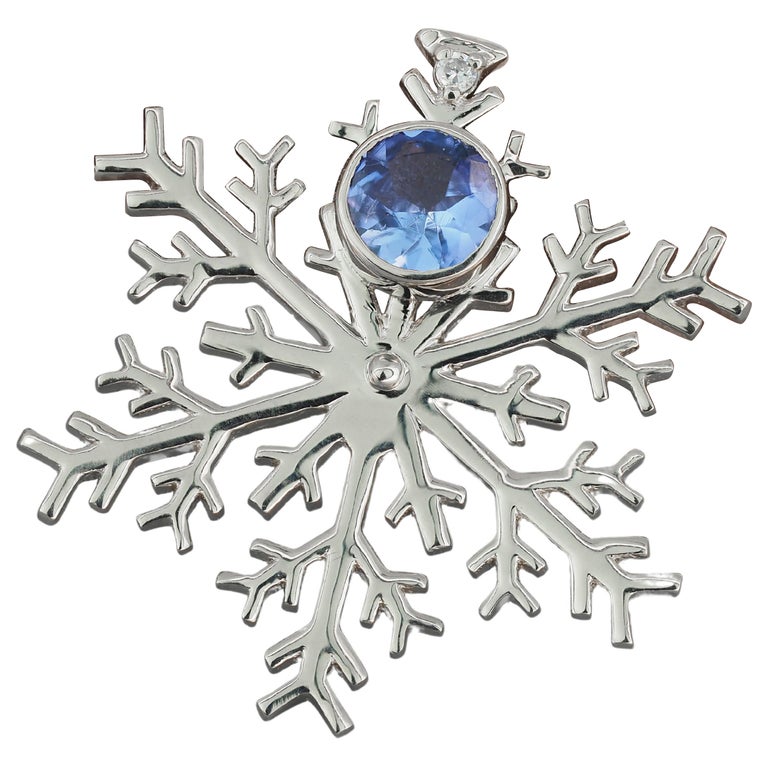 14k Gold Snowflake Pendant with Natural Tanzanite and Diamonds For Sale