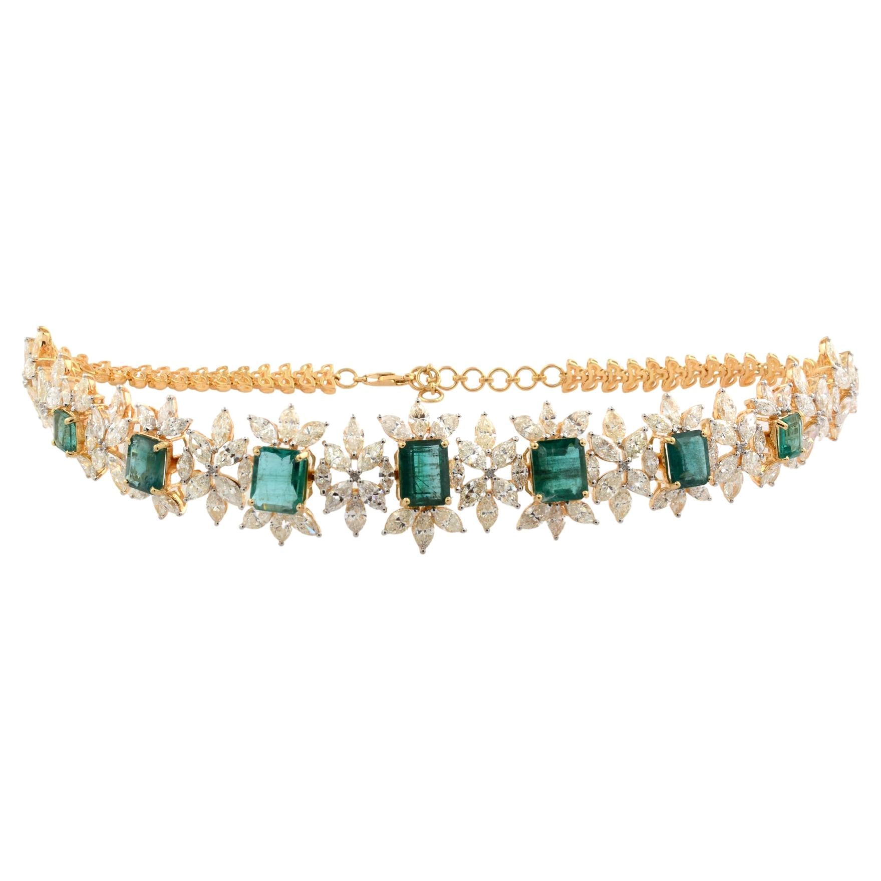 Natural Emerald Gemstone Choker Diamond Necklace 18 Karat White Gold Jewelry For Sale
