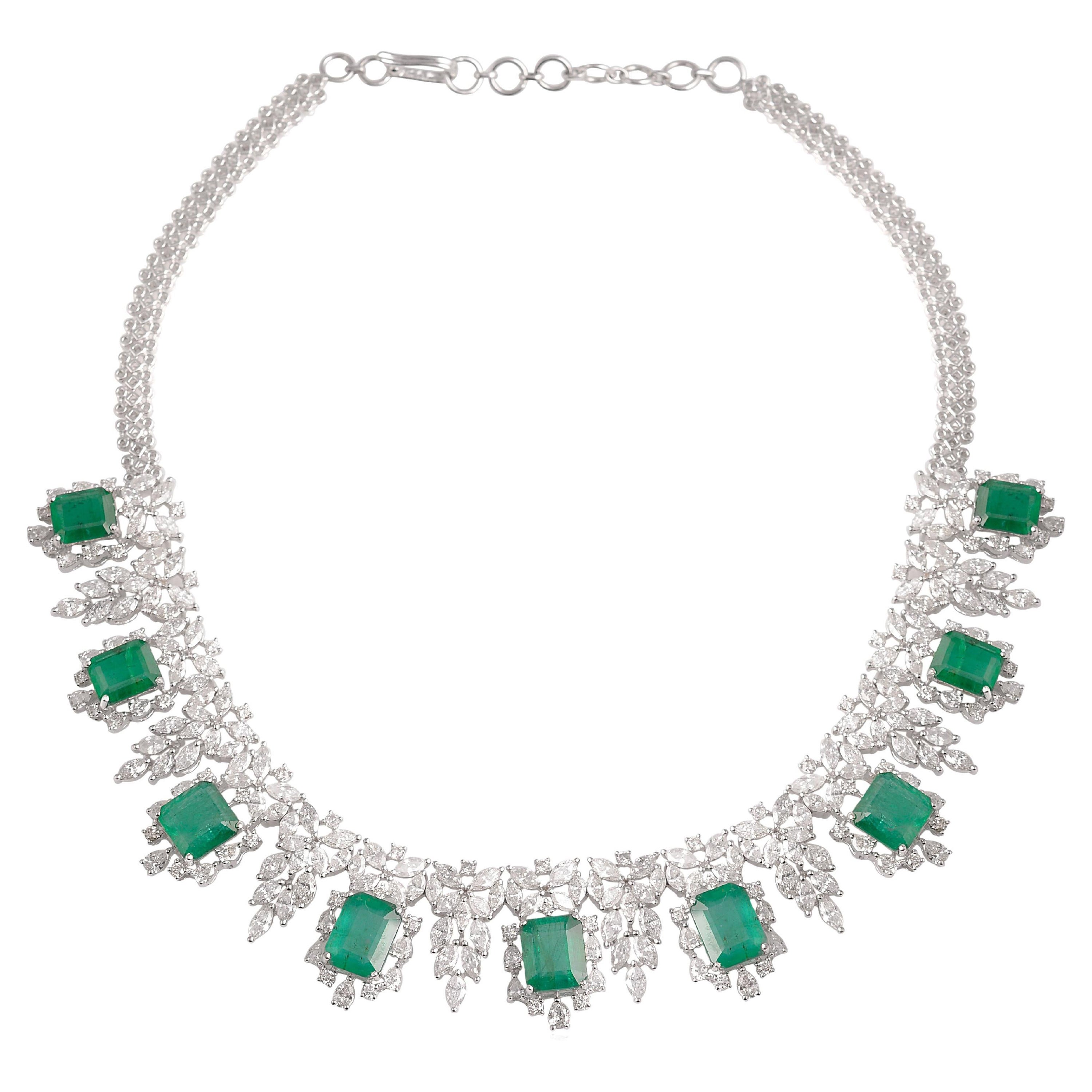 Emerald and Diamond Jewelry Suite with Choker Necklace and Earrings For