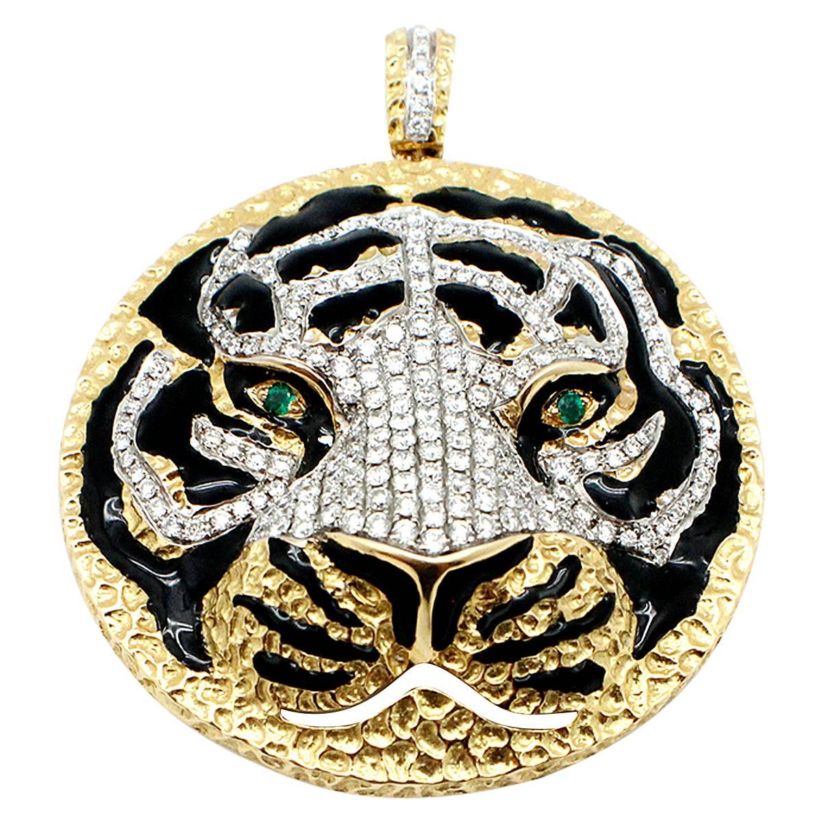 Black Enamel Emerald Diamond Gold Leopard Pendant For Sale