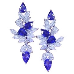 Prix de réserve. 9,10 carats de saphirs bleus de Ceylan et diamants