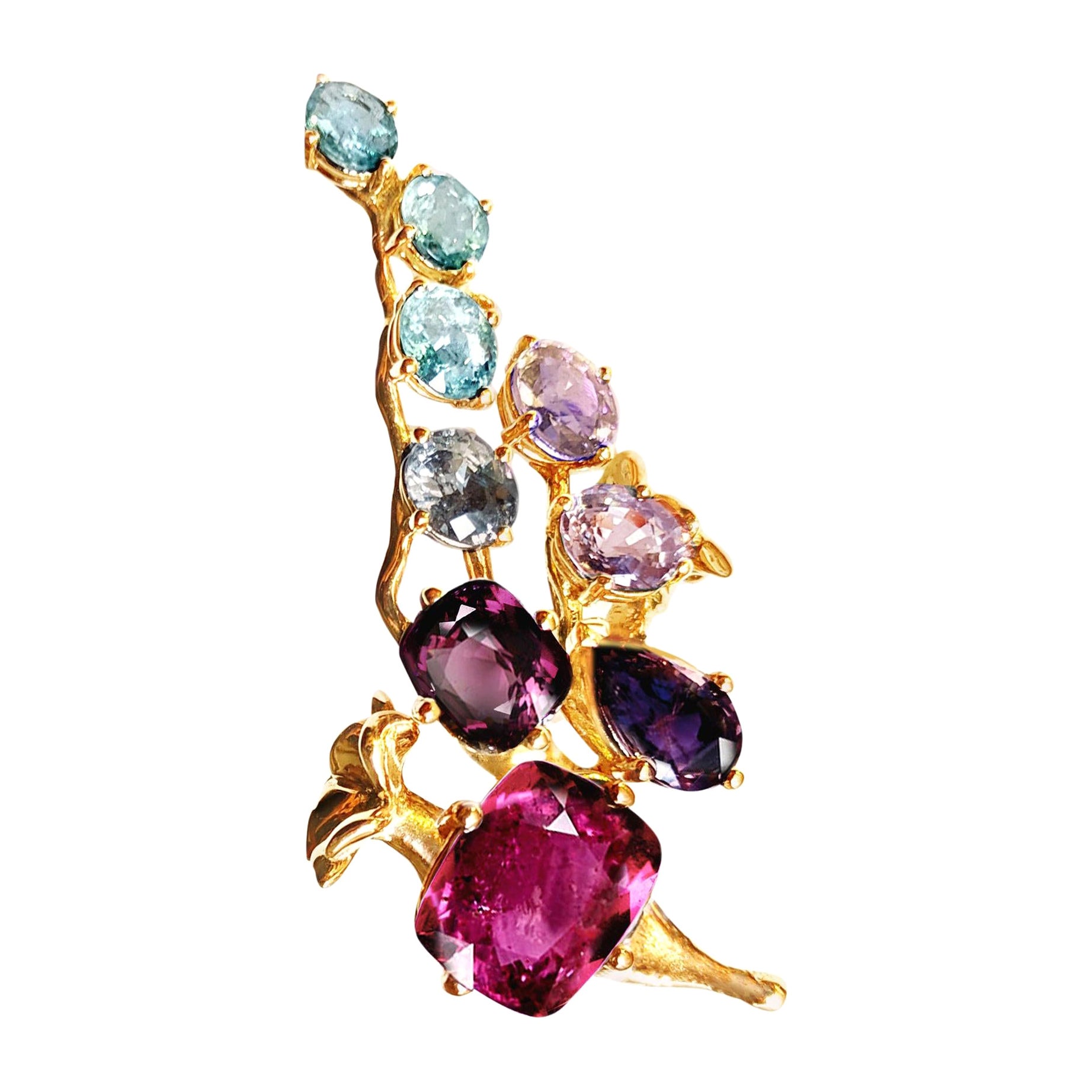 Fourteen Carats Gems Cluster Ring With Pink Sapphire and Paraiba Tourmalines For Sale