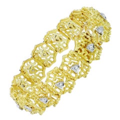 .96 Carat Total Weight Natural Diamond Textured Panel 18K Bracelet