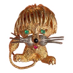 14k Yellow Gold Lion Kitty Brooch with Rubies, Emerald and Onyx