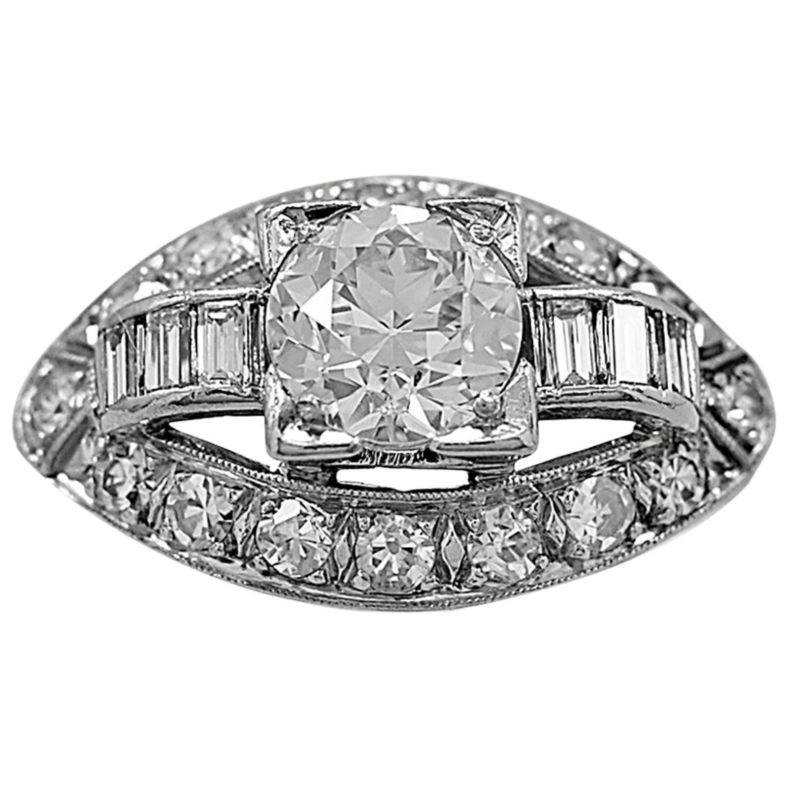 Art Deco 1.00 Carat Diamond Platinum Engagement Ring  For Sale