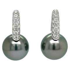 18 Karat White Gold Tahitian Diamond Drop Earrings 0.61 Carats 12-13 MM