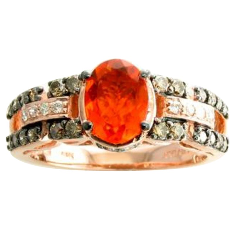 Bague de vente grand échantillon avec opale de feu de Tangerine fluo et diamants chocolat