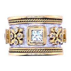 Elizabeth Gage Anello templare in oro giallo 18 carati con acquamarina e diamanti, circa 1990
