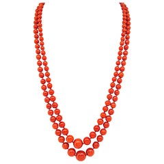 Collar de cuentas de coral antiguas