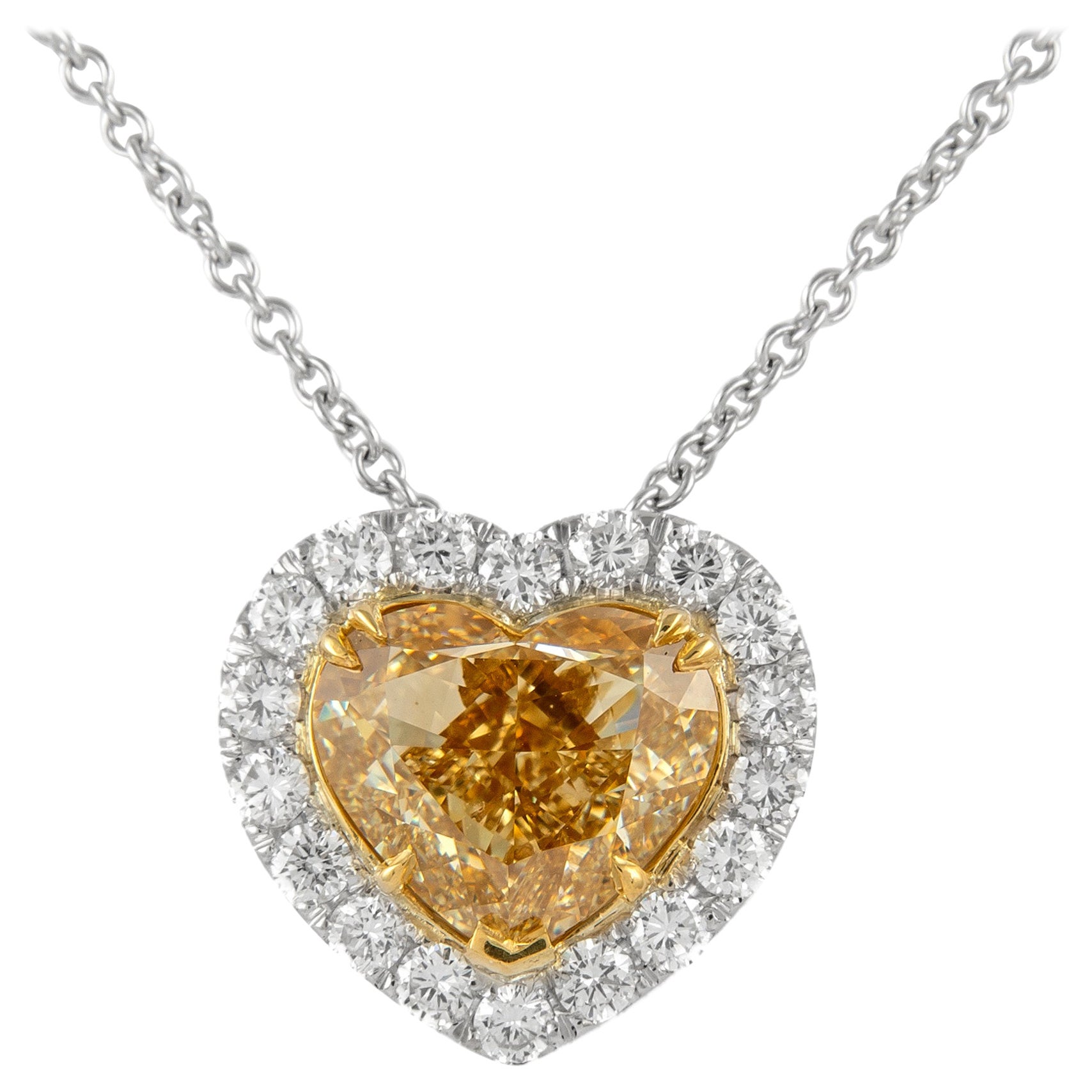 Alexander GIA Collier pendentif cœur jaune champagne en or 18 carats avec diamants de 6,24 carats en vente