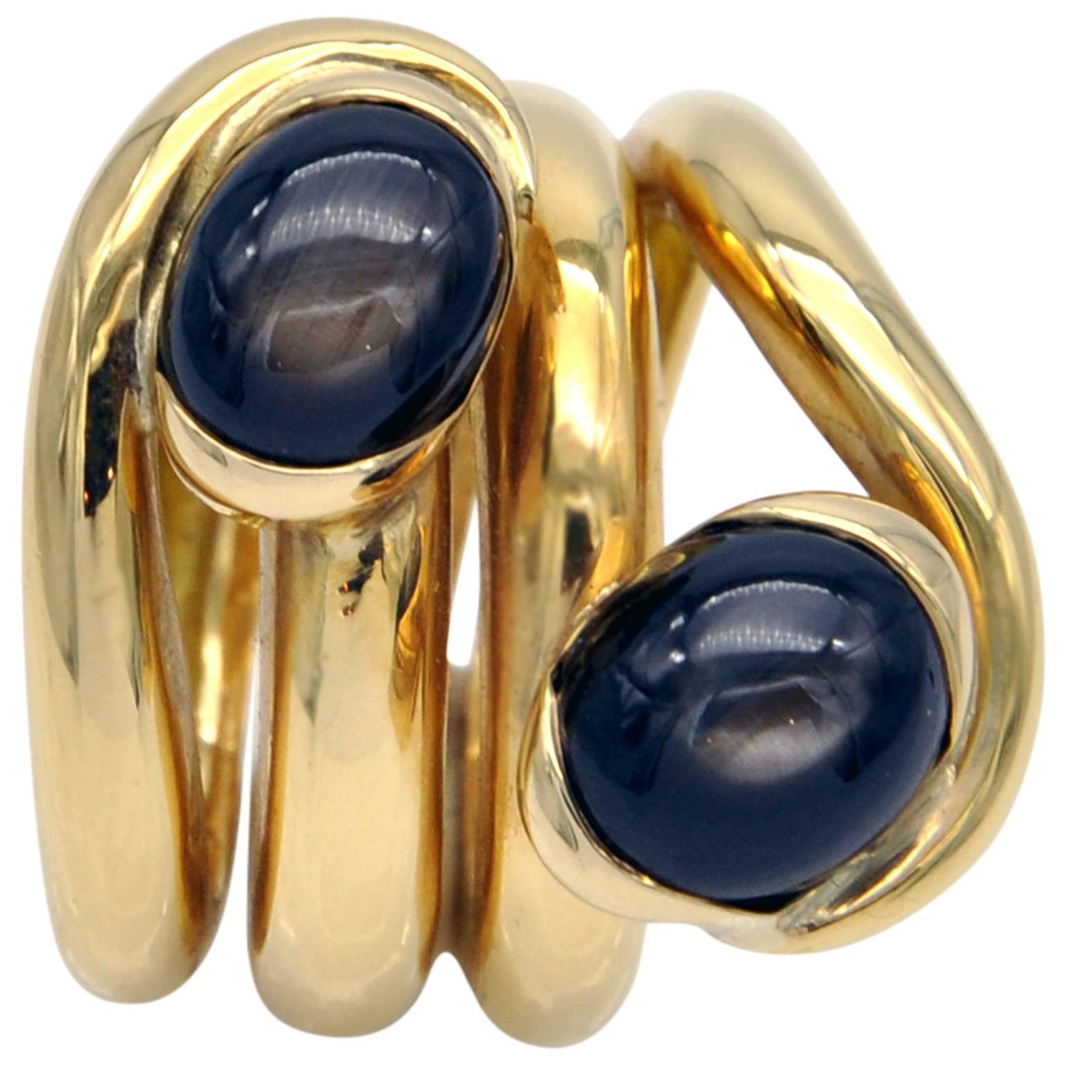 Claris-A Black Star Sapphire Gold Ring For Sale