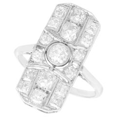 Antiguo Anillo de Vestido Art Decó de Diamantes y Platino de 2.48 Quilates