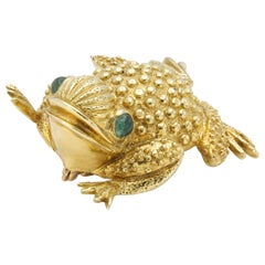18K Yellow Gold Frog Brooch with Emeralds