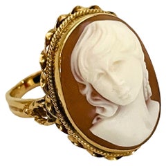 Vintage 14K Yellow Gold Large Cameo Ring with Appraisal