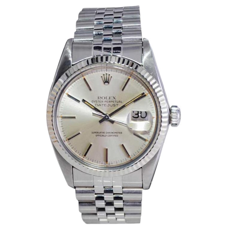 Rolex Steel Quickset Datejust with Exceptional Original Silver Dial 1970's For Sale