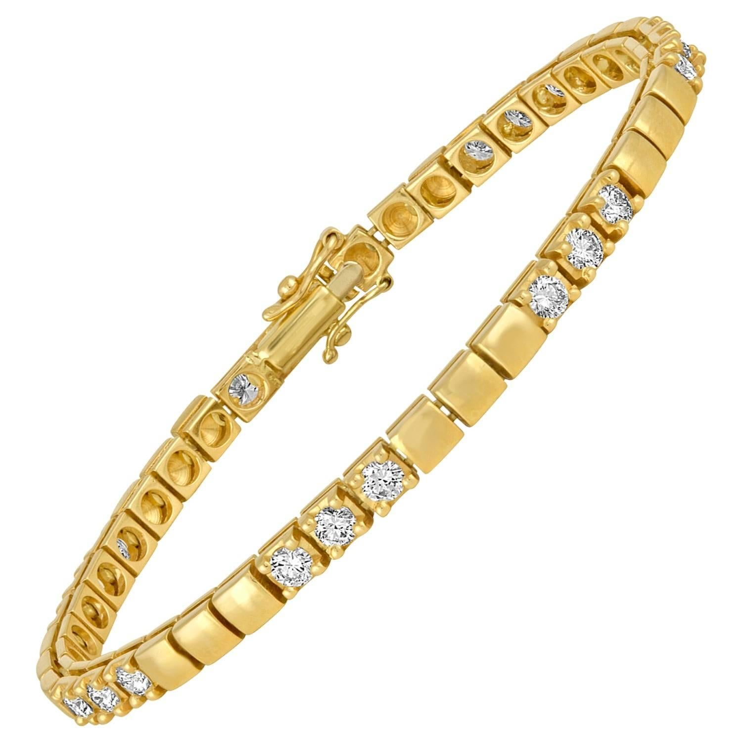 Bracciale Tennis in oro con diamanti da 2.15 carati in vendita