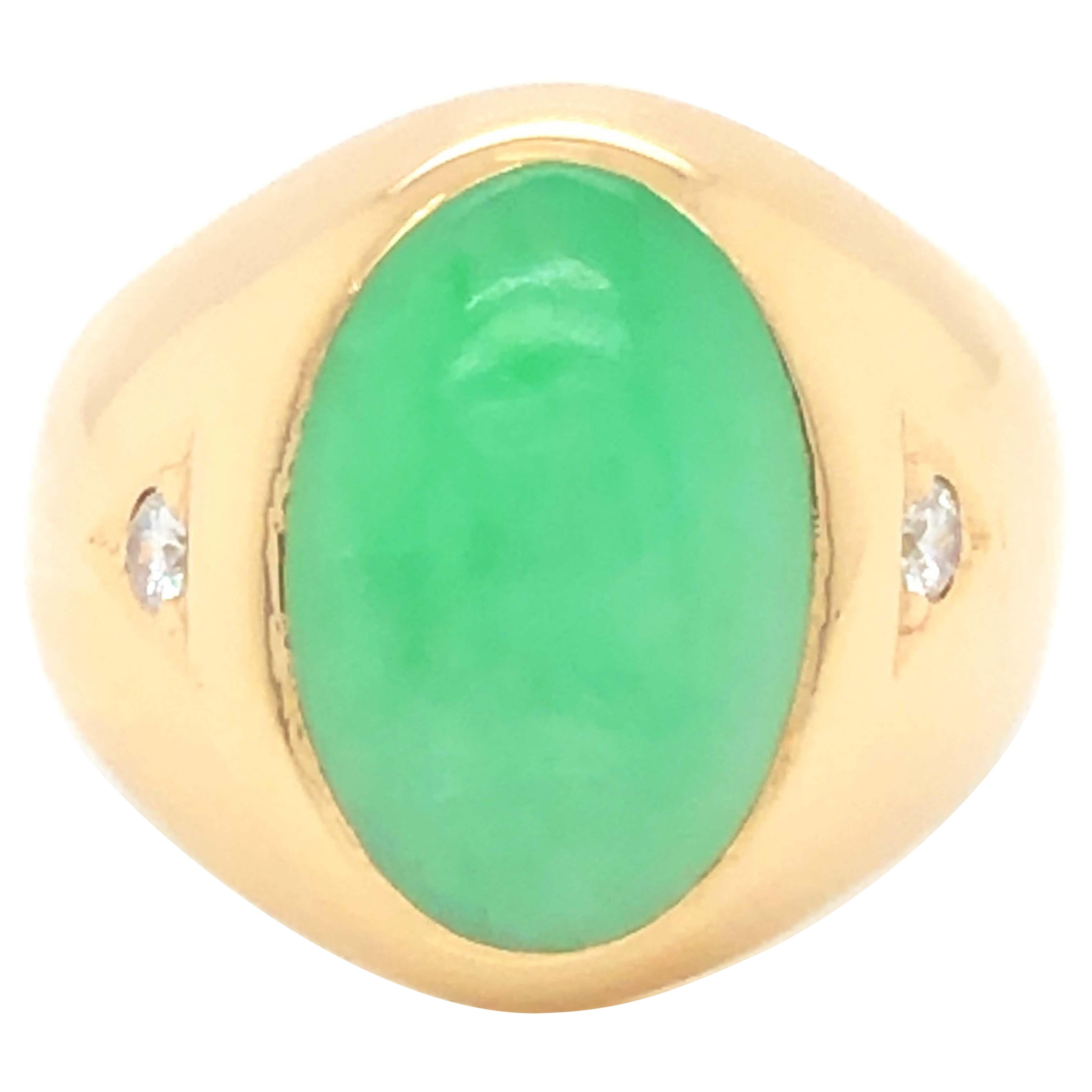 Ovaler Ring aus grüner Jade und 2 Diamanten, 14k Gelbgold