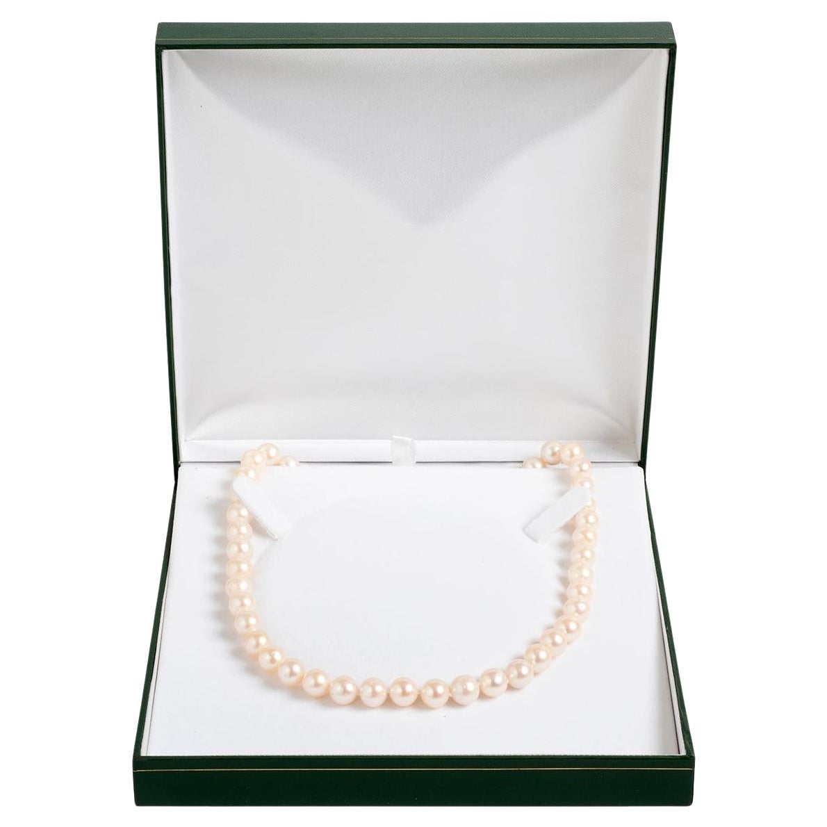 Art Deco Cultured Pearl Necklace, 14 Karat White Gold and Diamond Clasp ...