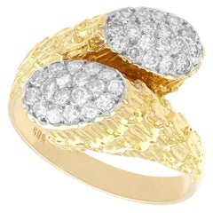 Twist-Ring aus 18 Karat Gelbgold mit 0,83 Karat Diamanten