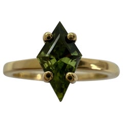 1.05ct Australian Vivid Green Sapphire Fancy Kite Cut 18k Gold Solitaire Ring