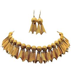 Gold Handmade Fringe Style Necklace and Earrings Gold Handmade Fringe Style Necklace and Earrings
