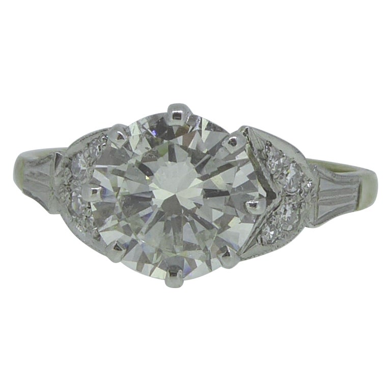 Art Deco Diamond Solitaire Ring with Diamond Set Shoulders For Sale at ...