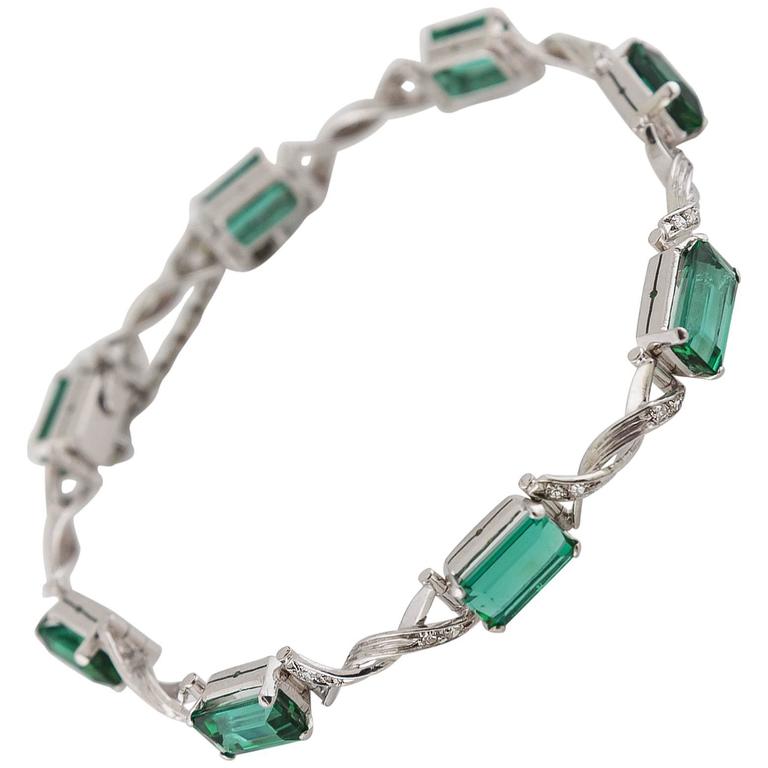 Emerald Cut Green Tourmaline Diamond Platinum Link Bracelet For Sale at