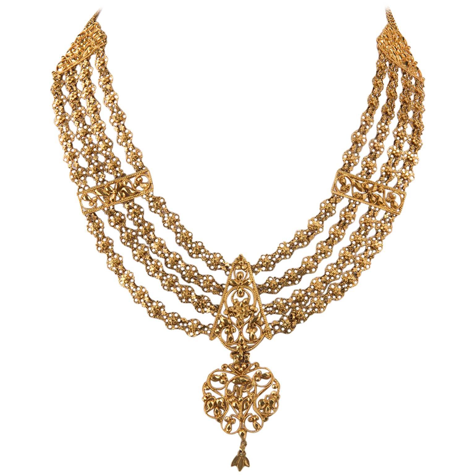 19th Century South Indian West Bengal Gold Floral Necklace For Sale