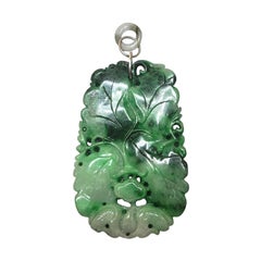Antique Jade Chinese Pendant circa Late 19th to Early 20th Century Qing Dynasty