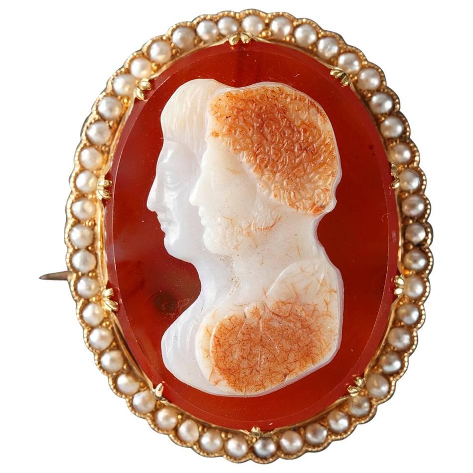 Napoleon III Gold-Mounted Agate Cameo Brooch, 19th Century For Sale