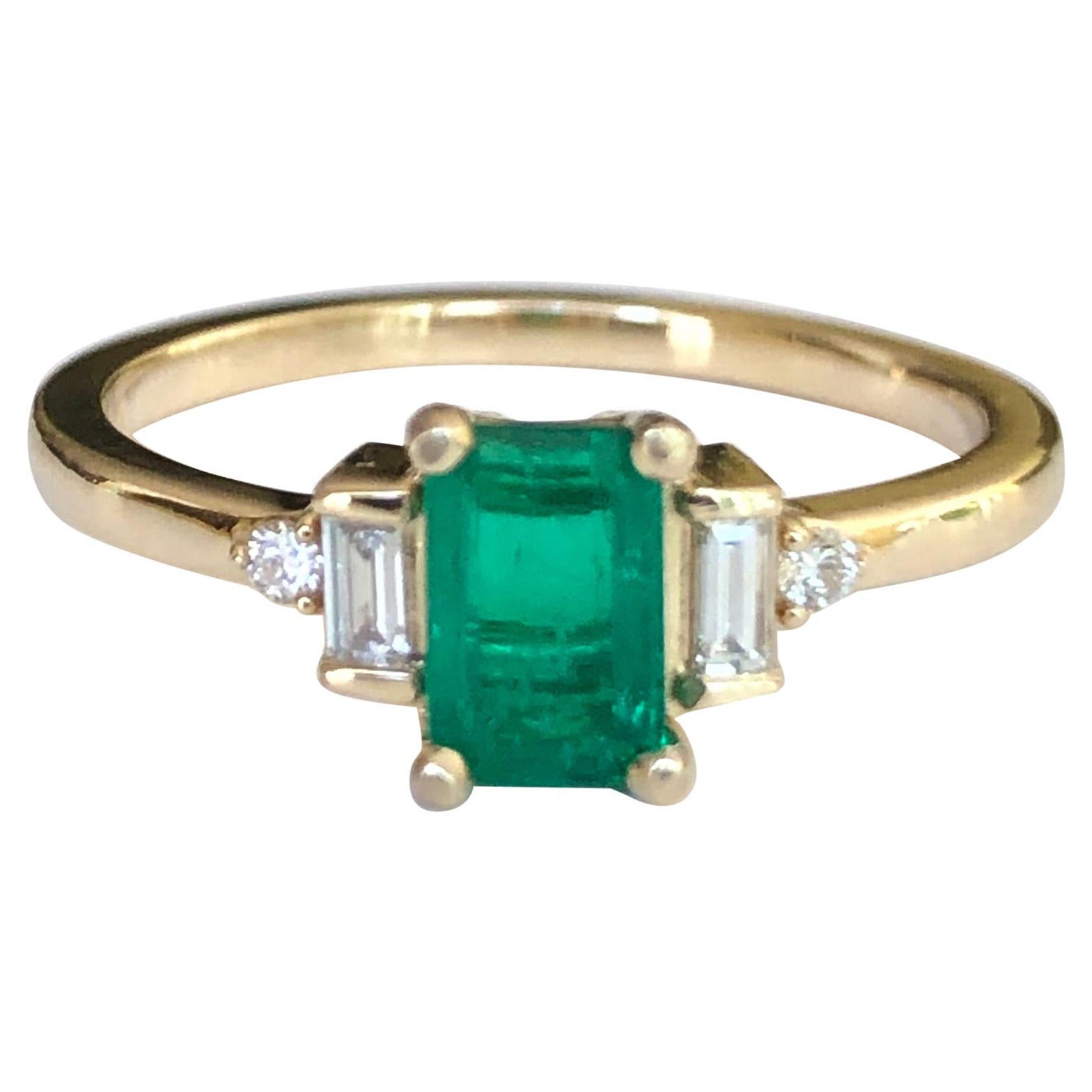 Rectangular Cut Emerald and Diamond Ring Gold For Sale
