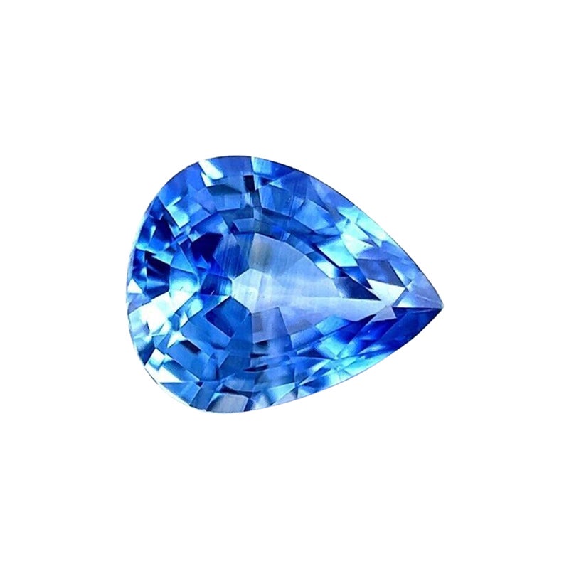 Pierre précieuse rare, saphir bleu de Ceylan taille poire de 0,64 carat, certifié VVS en vente