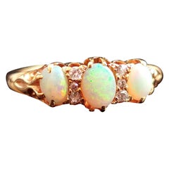 Antique Opal and Diamond ring, 18k yellow gold, Edwardian 