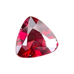 Éblouissant spinelle rouge doux naturel de 2,10 carats, pierre précieuse pour bijouterie