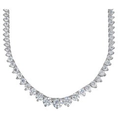 Graduated Tennis Necklace in with 3-Prong Set Round Diamonds