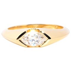 Contemporary GIA Certified Marquise Diamond 18 Carat Yellow Gold Solitaire Ring
