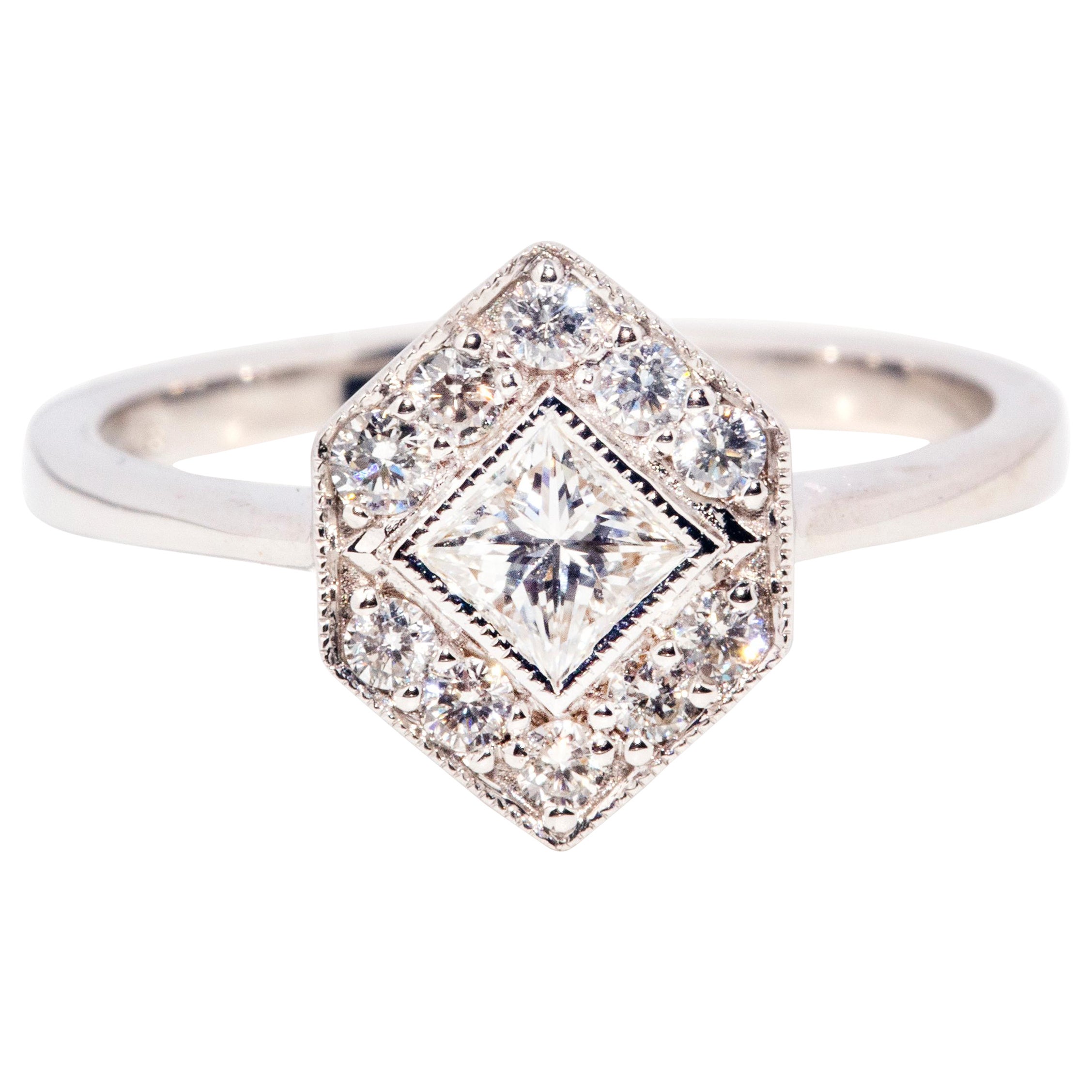 Contemporary 0.30 Carat Princess Cut Diamond 18 Carat White Gold Cluster Ring For Sale