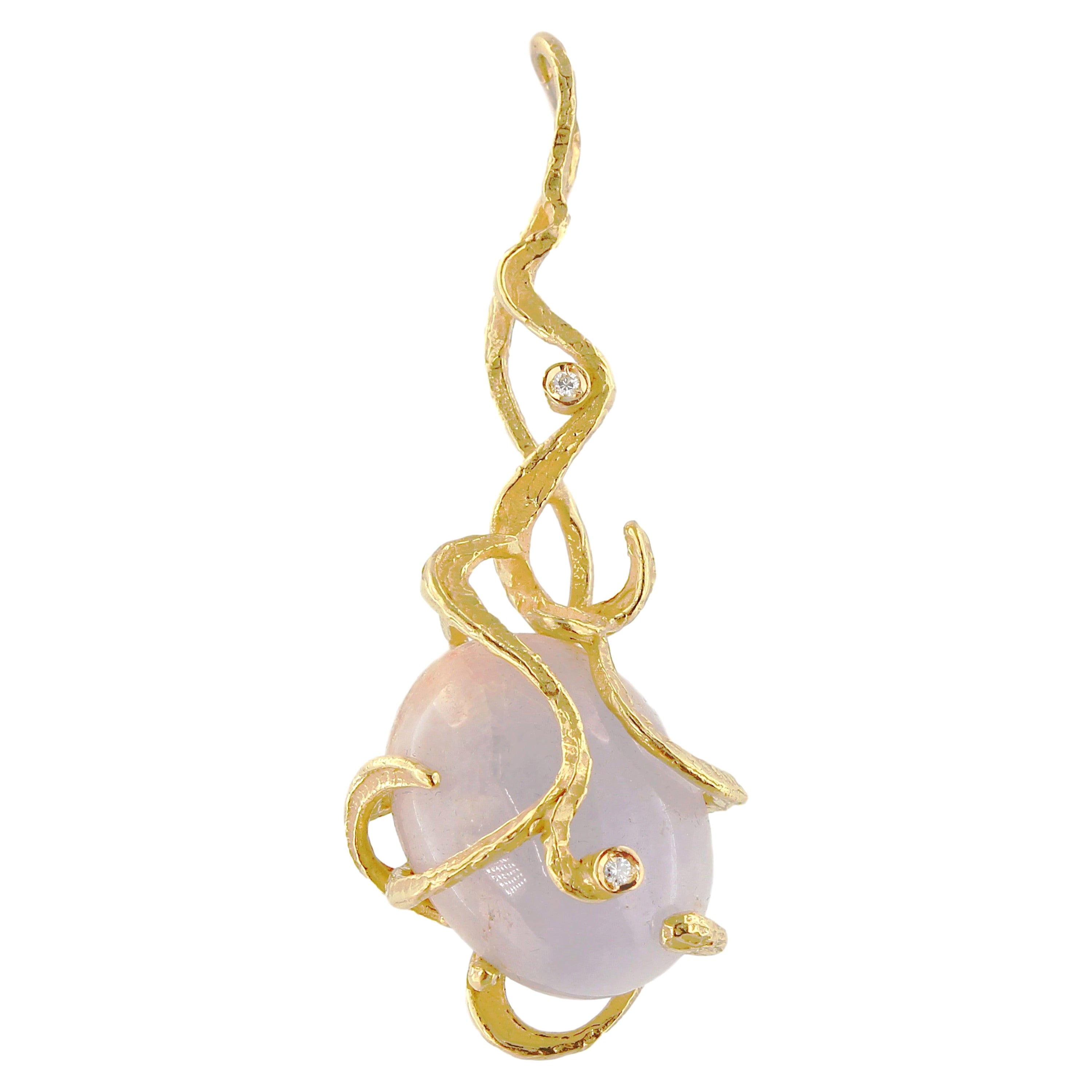 Sacchi Lavender Jade and Diamonds 18 Karat Satin Yellow Gold Pendant