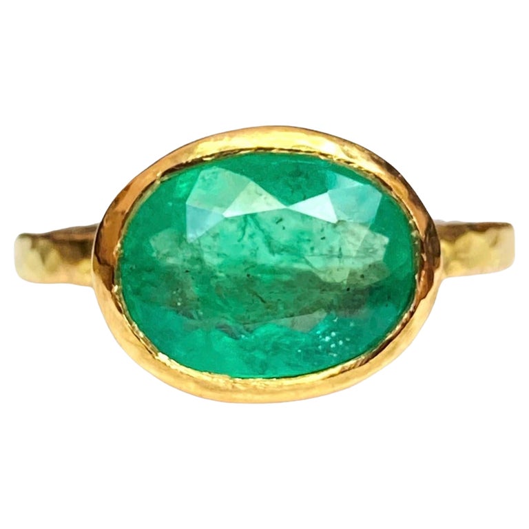 Deborah Murdoch 18 Karat Yellow Gold Oval 1.94ct Green Emerald Ring For ...