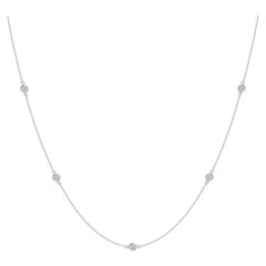 Collier en or blanc 14 carats avec lunette à diamants taille ronde de 1 carat au mètre