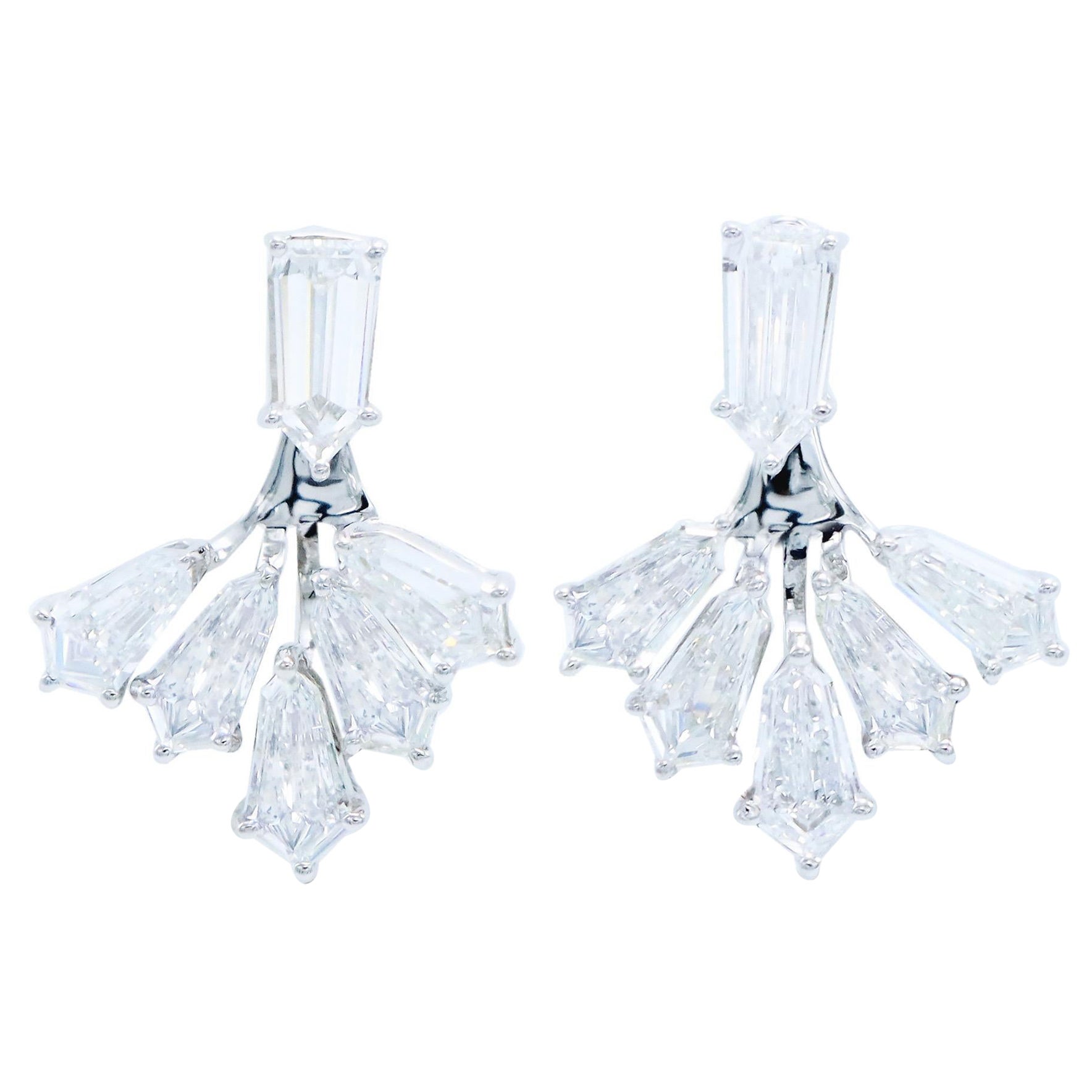 Emilio Jewelry 3.60 Carat Diamond Kite Earring For Sale