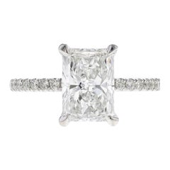 Beauvince GIA Certified 1.60 Carat Radiant HVS1 Engagement Ring in White Gold