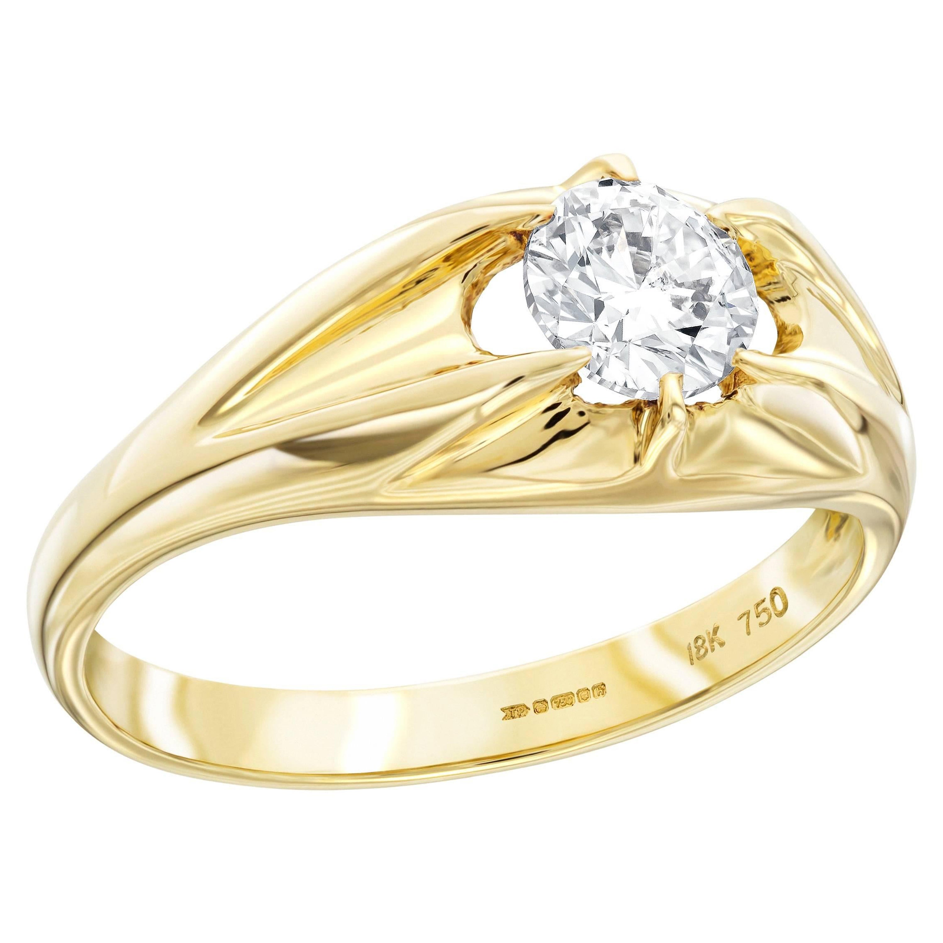 Tresor Paris 0.30 Carat Round White Diamond 18 KT Gold Claw Set Band Signet Ring For Sale